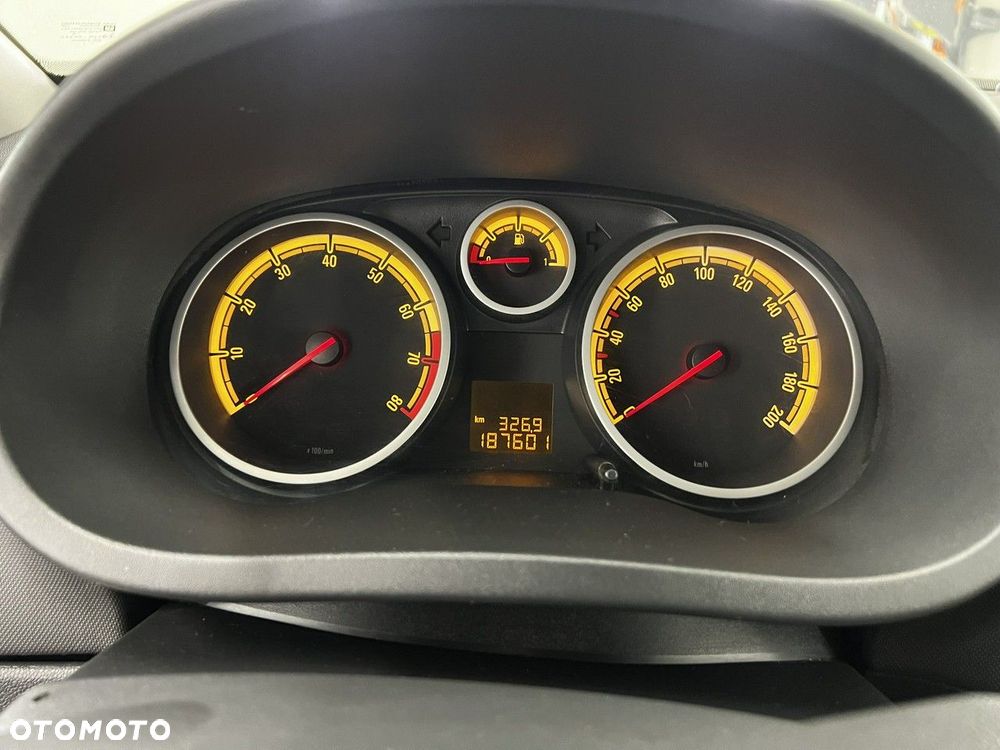 Opel Corsa - 17