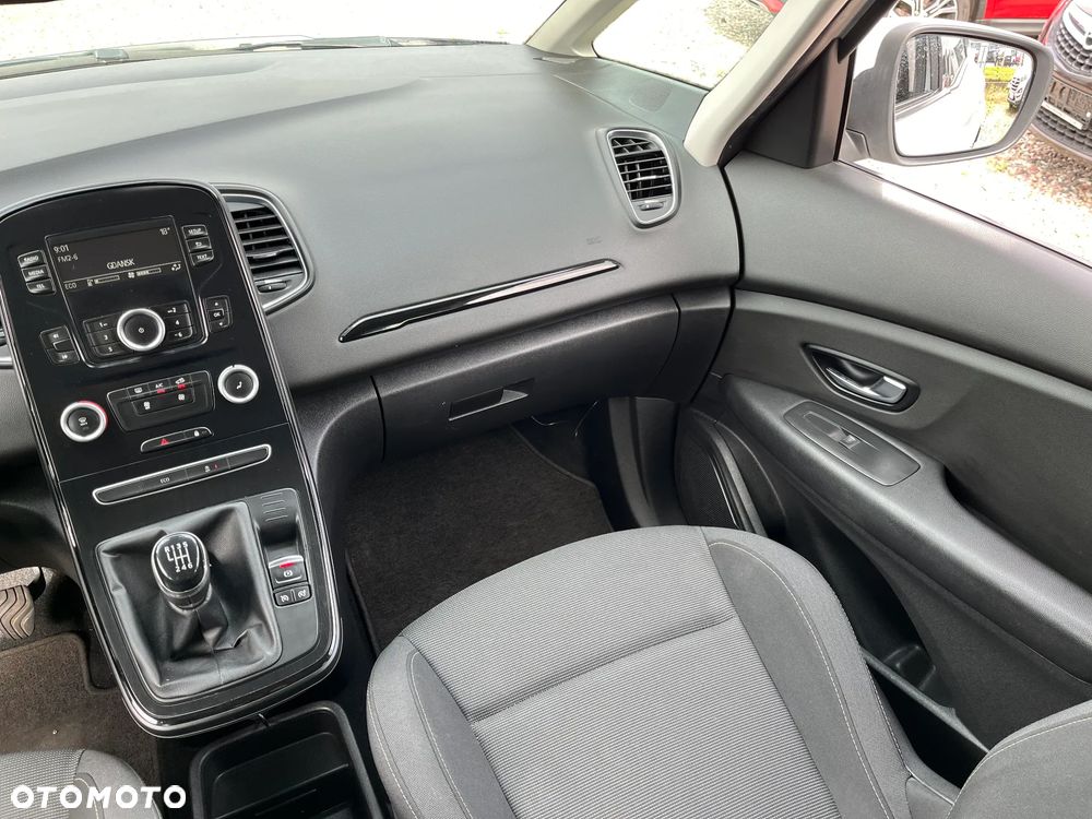 Renault Scenic - 24
