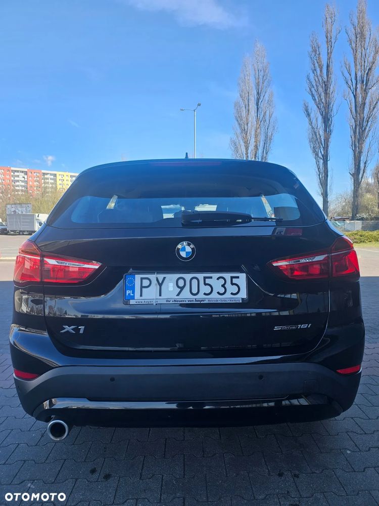 BMW X1 sDrive18i - 13