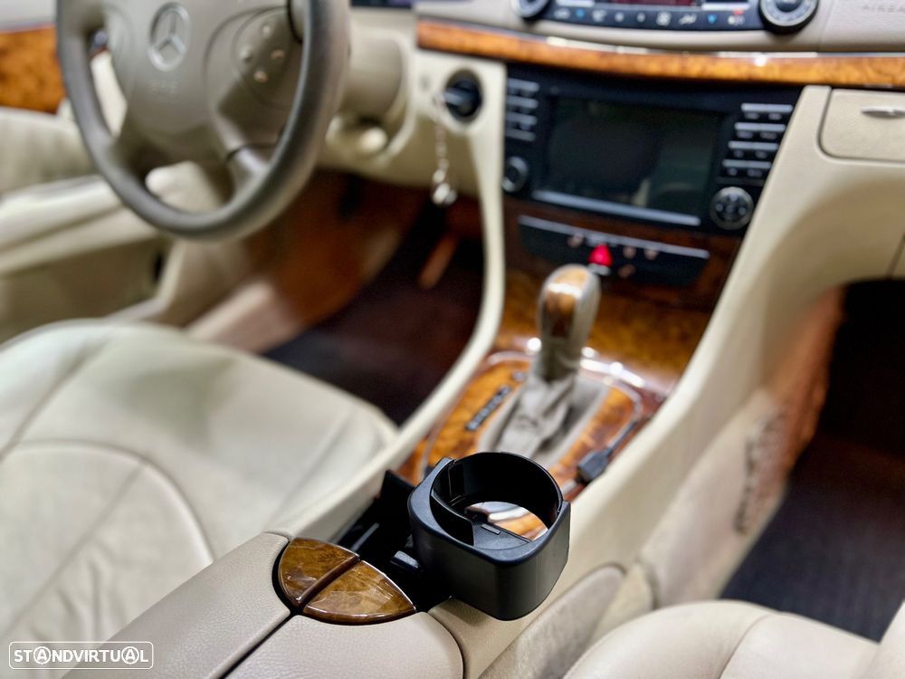 Mercedes-Benz E 220 - 13
