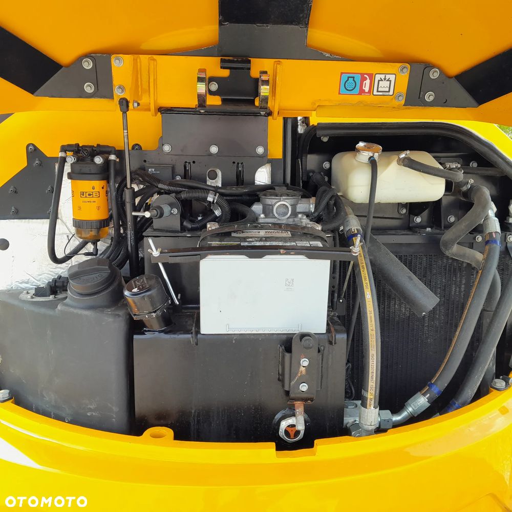JCB Z-48 - 14