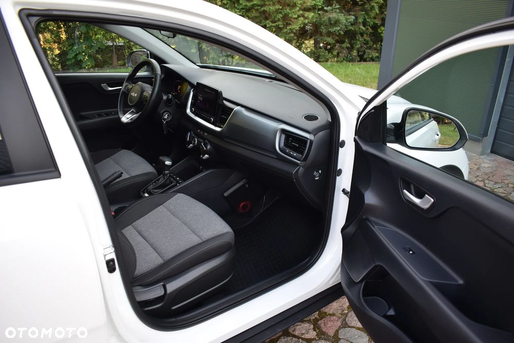 Kia Stonic - 33