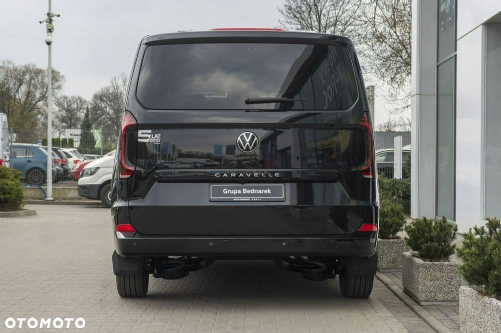 Volkswagen Caravelle - 9
