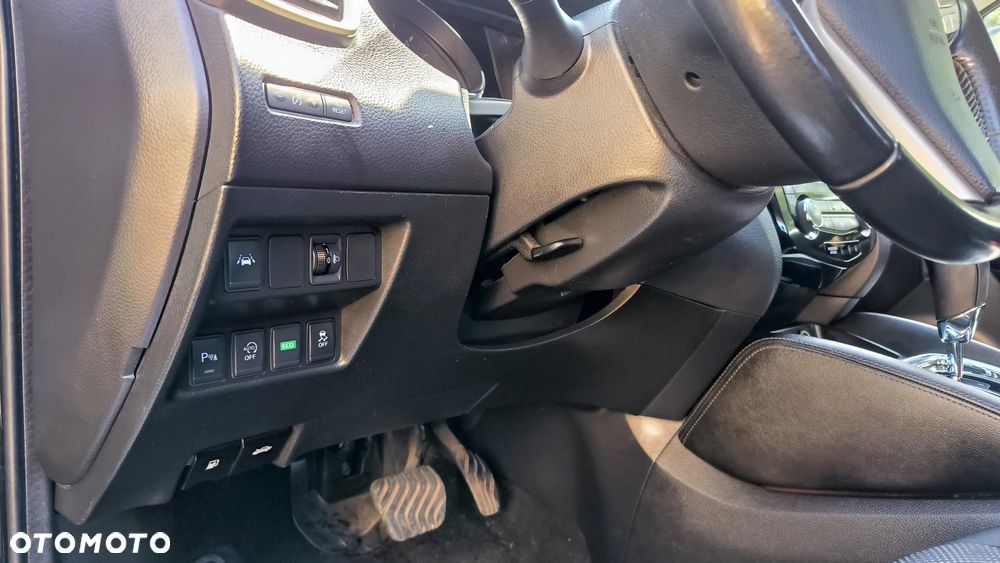 Nissan Qashqai 1.6 DCi Xtronic ACENTA - 37