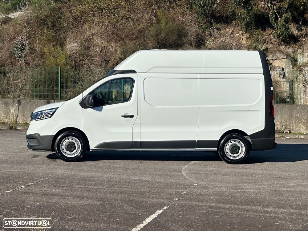 Renault Trafic 2.0 dCi L1H2 Teto Alto | Fibrada - 14
