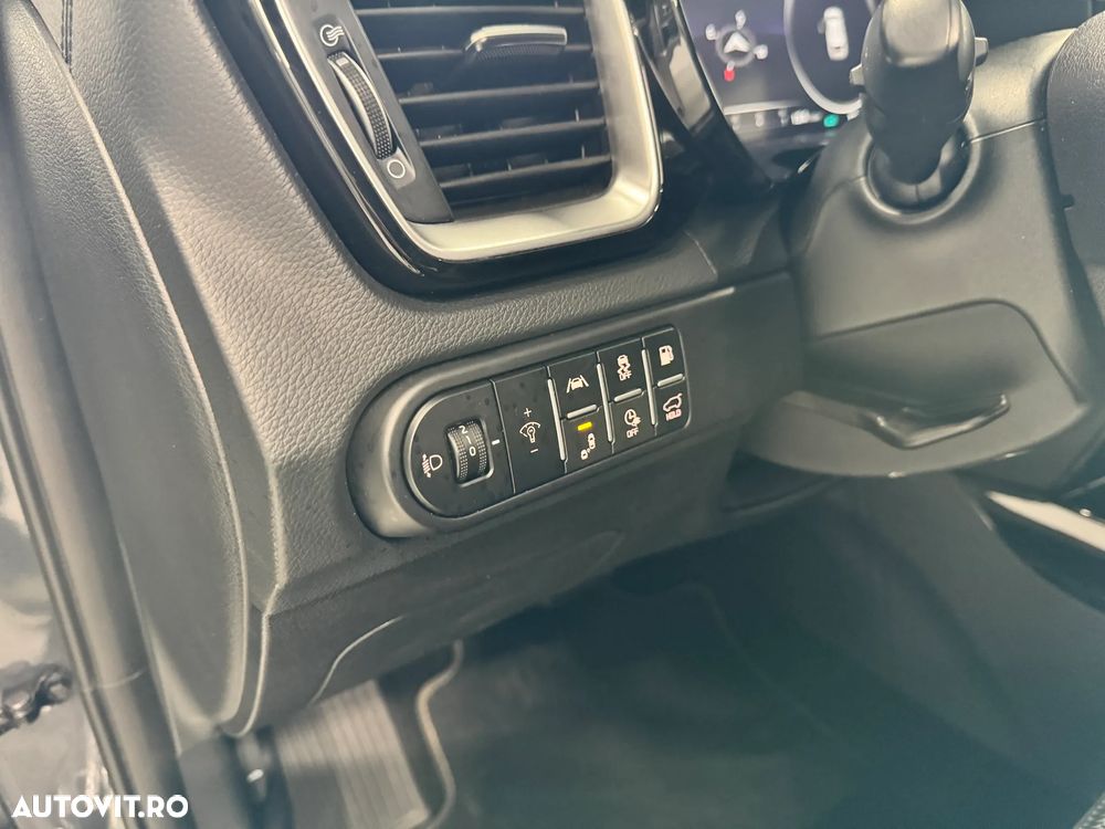 Kia Ceed 1.6 GDI DCT OPF Inspiration - 9