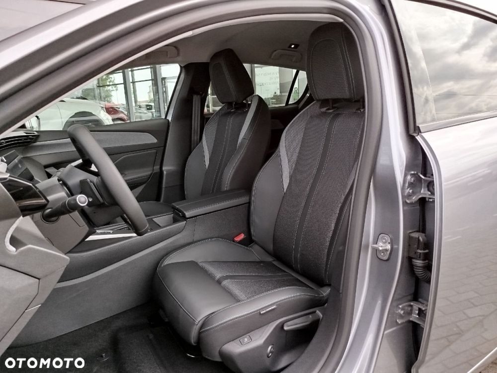 Peugeot 308 - 13