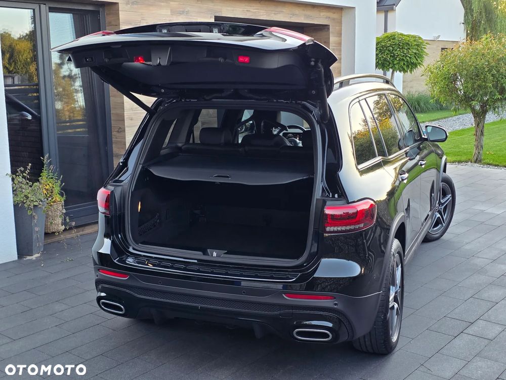 Mercedes-Benz GLB 200 d AMG Line 8G-DCT - 36