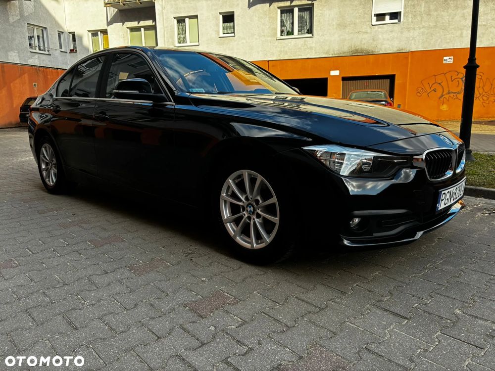 BMW Seria 3 318d - 1