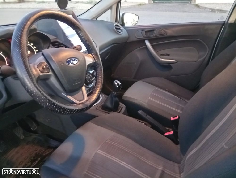 Ford Fiesta - 5