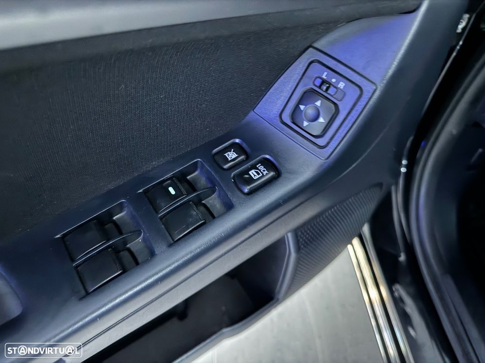 Mitsubishi Lancer Sportback 1.6 Invite Black Edition ClearTec - 28