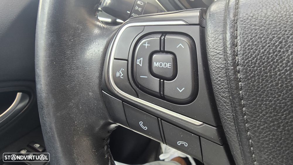 Toyota Avensis SW 2.0 D-4D Luxury+GPS - 35