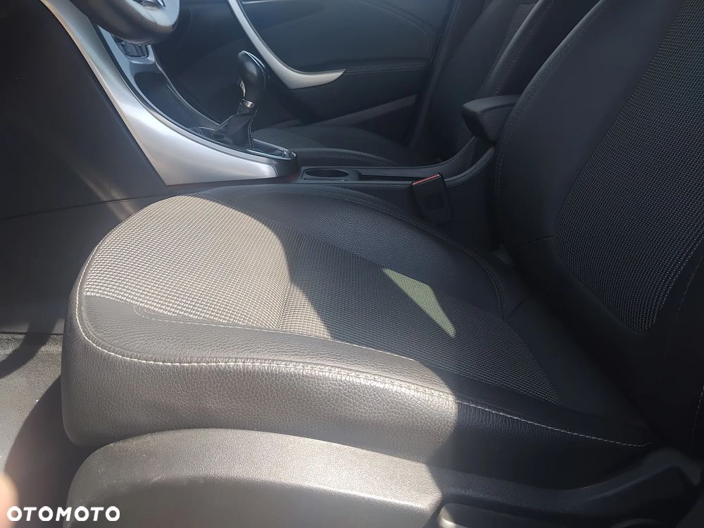 Opel Astra 1.4 Turbo Active - 14