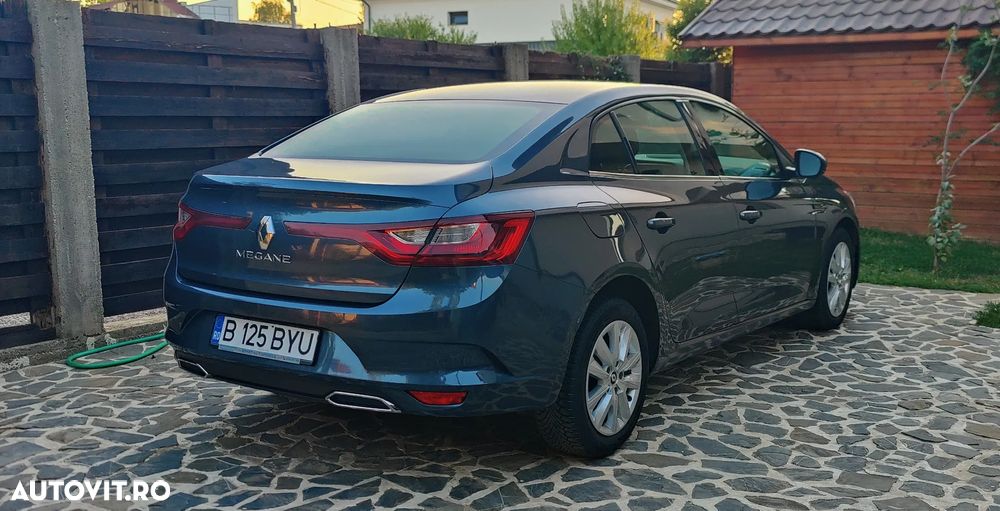 Renault Megane TCE 140 GPF Zen - 4