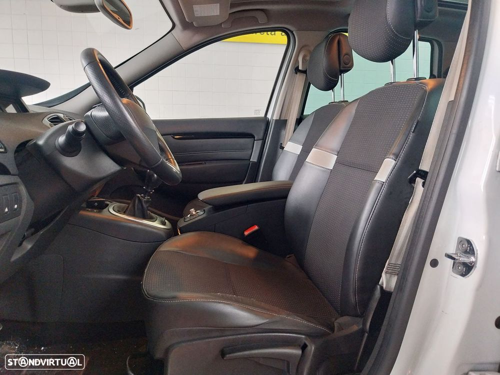 Renault Grand Scénic 1.6 dCi Bose Edition SS - 4