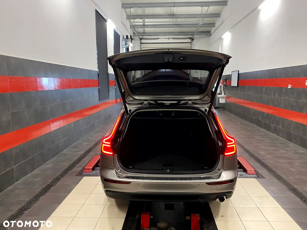 Volvo V60 D3 Geartronic Momentum Pro - 14