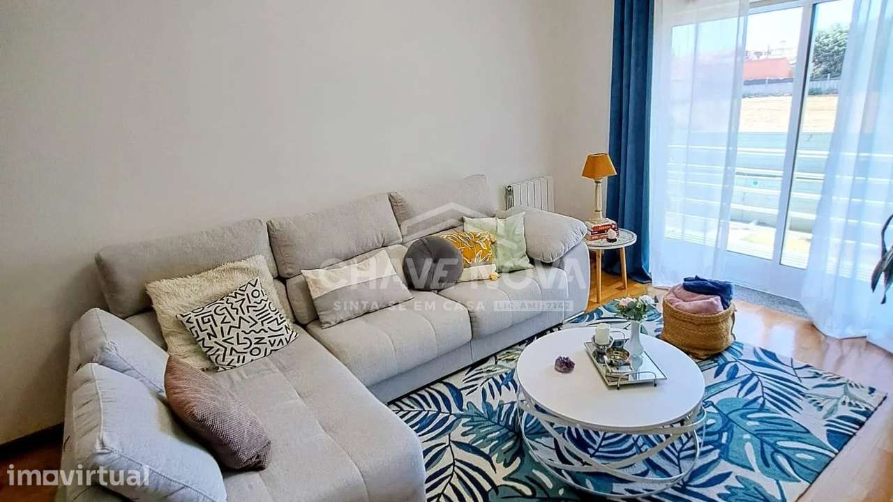 Apartamento T2+1 em Cond. Fechado, piscina em Arcozelo (1000m Miramar) - Grande imagem: 2/26