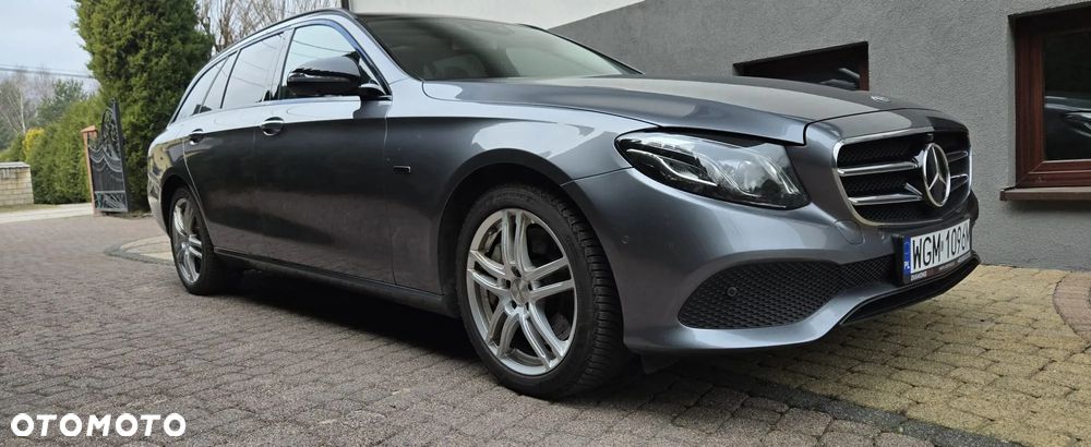 Mercedes-Benz Klasa E 220 d 9G-TRONIC - 3