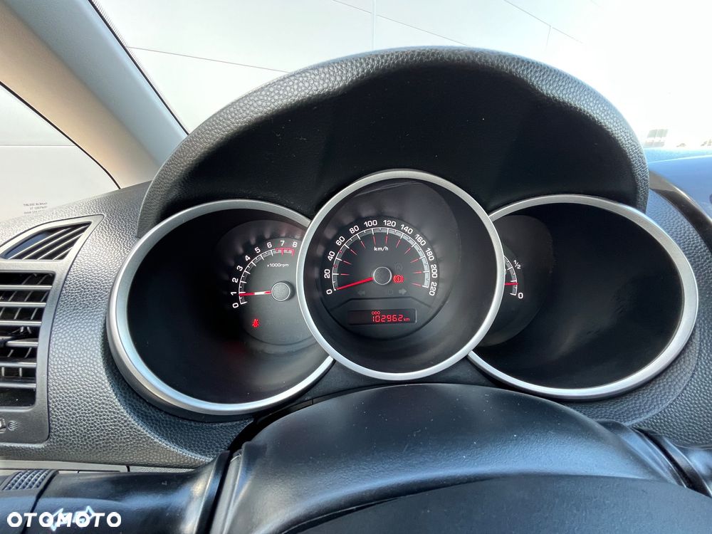 Kia Venga 1.4 L - 17