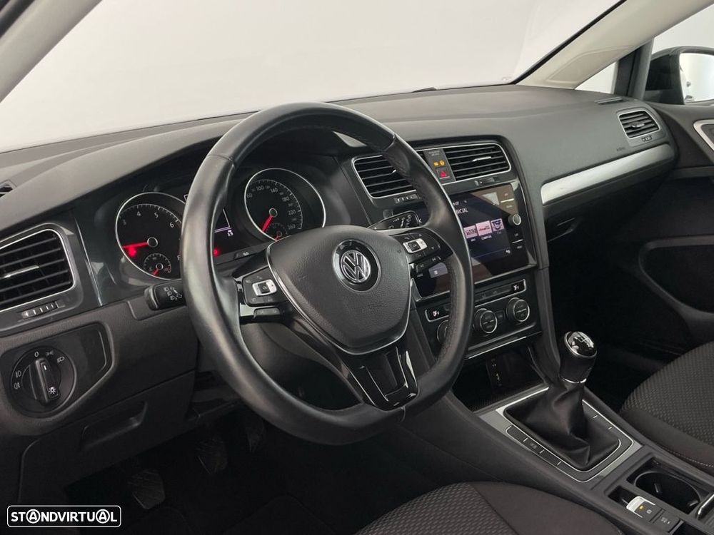 VW Golf 1.0 TSI Confortline - 17