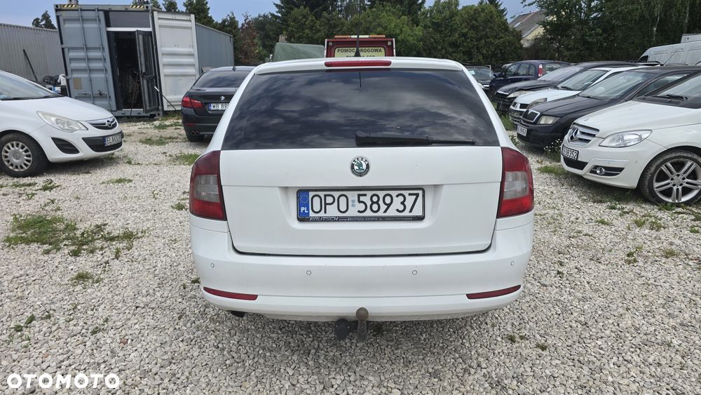 Skoda Octavia 2.0 TDI DPF Elegance - 9