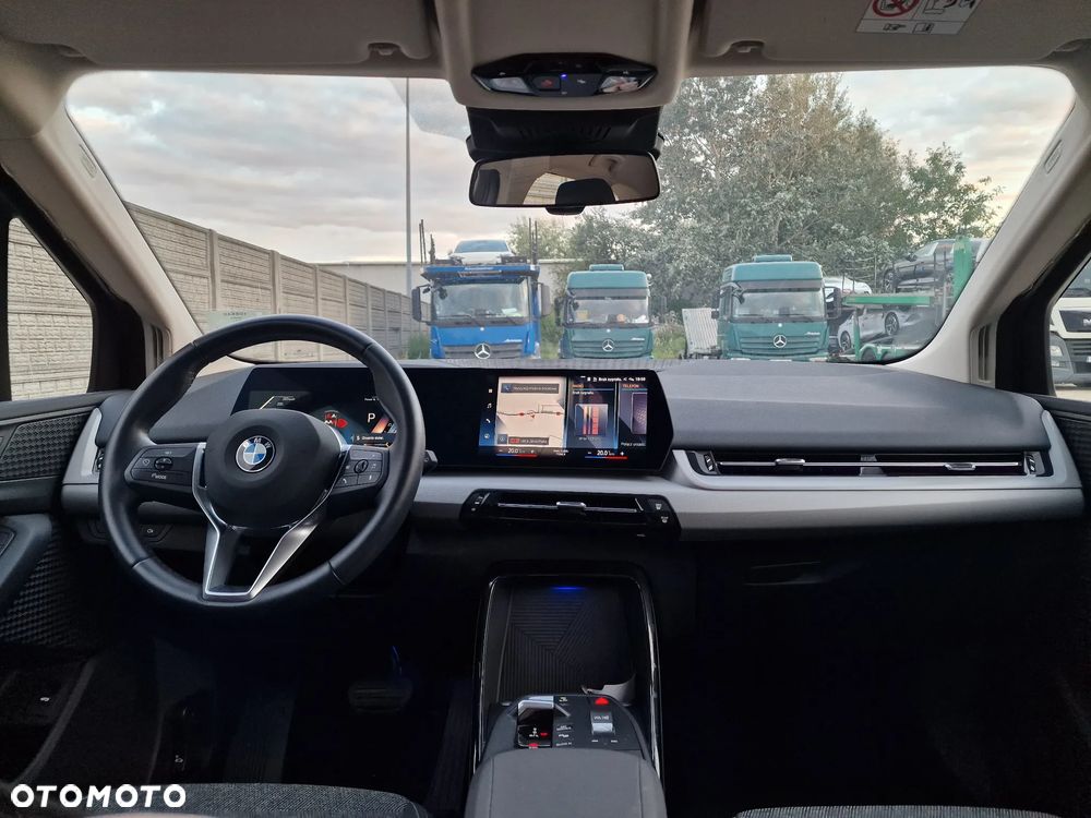 BMW Seria 2 218i Active Tourer - 12