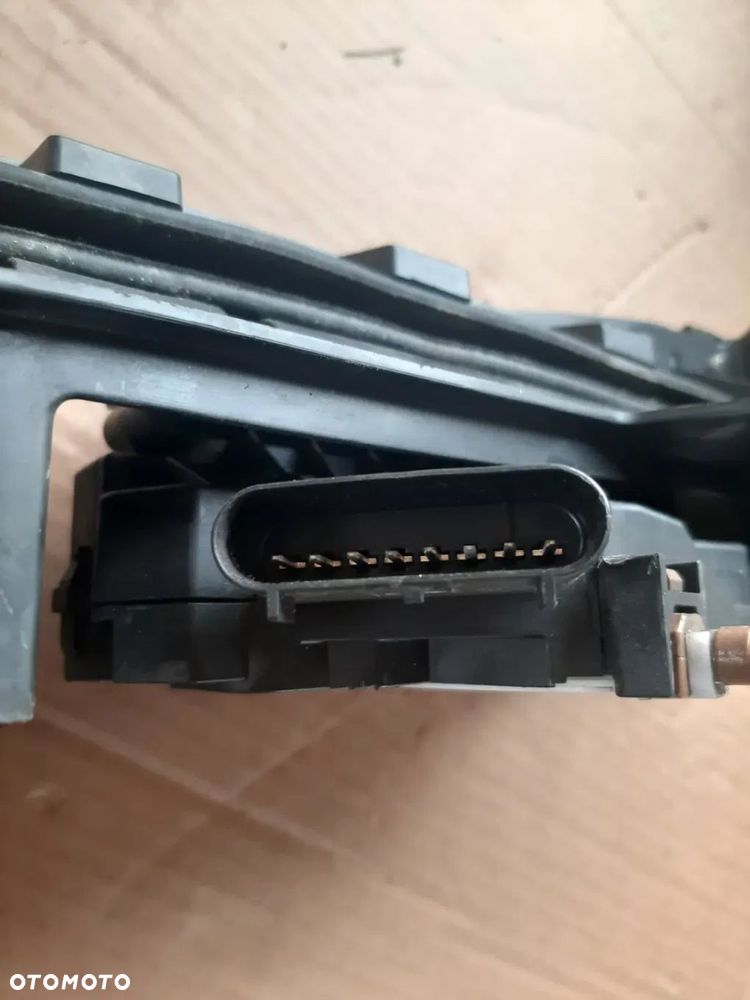 . Mondeo MK5 zamek drzwi 8 pin prawy przód przedni Ford - 2