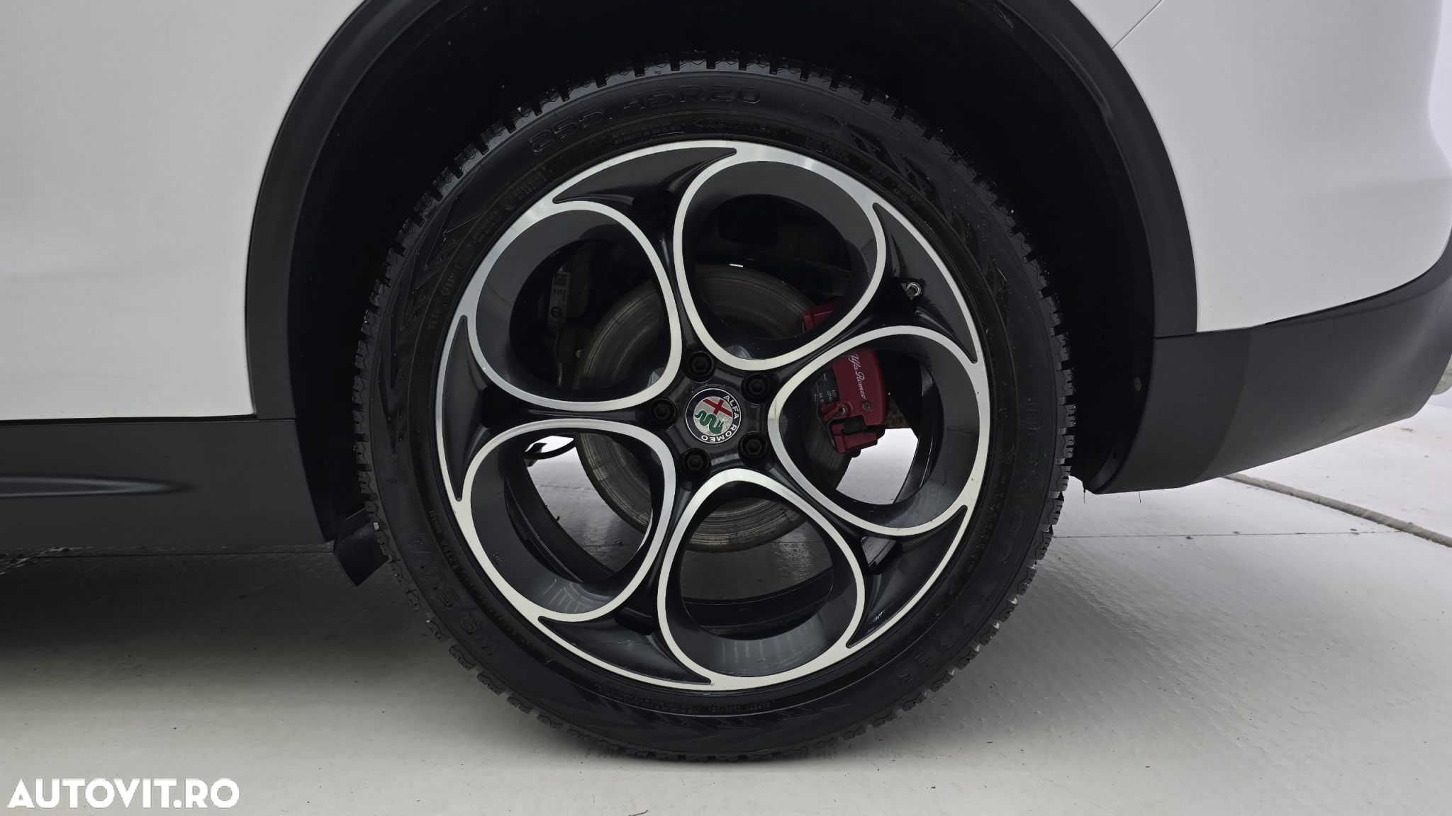 Alfa Romeo Stelvio 2.0 Turbo AWD AT8 Super - 22
