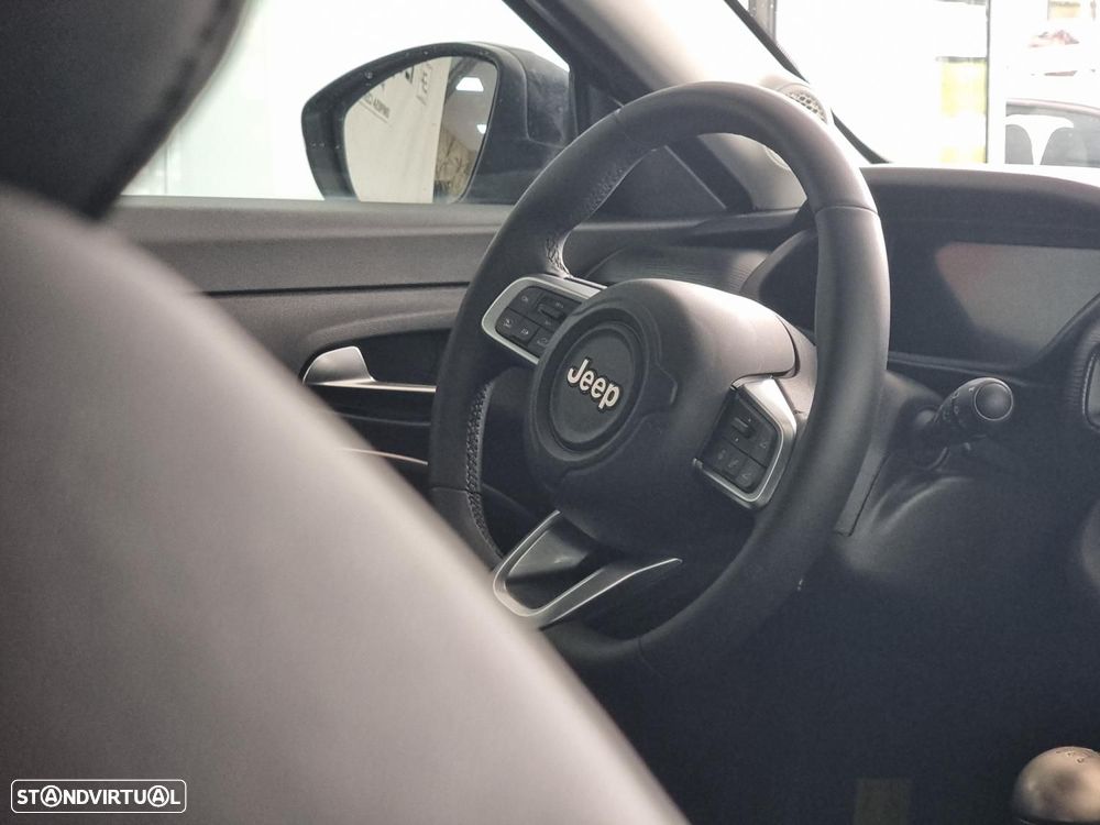 Jeep Avenger 1.2 GSE T3 Altitude - 52