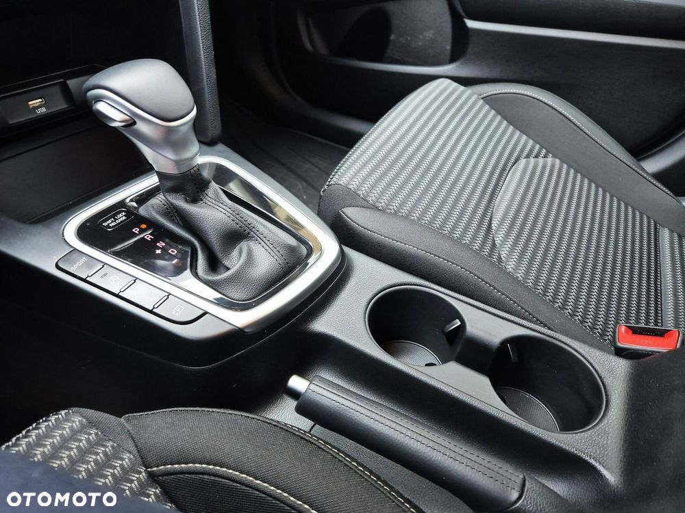 Kia Ceed 1.5 T-GDI M DCT - 38
