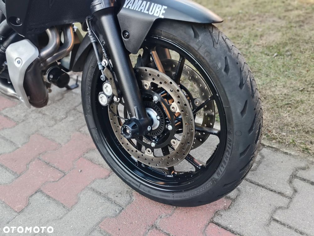 Yamaha MT - 12