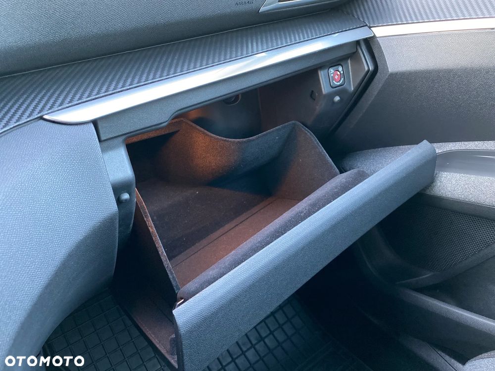 Peugeot 3008 1.5 BlueHDi Active S&S - 28