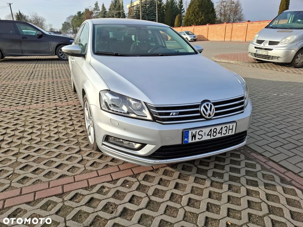 Volkswagen Passat 1.6 TDI BlueMotion Technology R-Line - 11