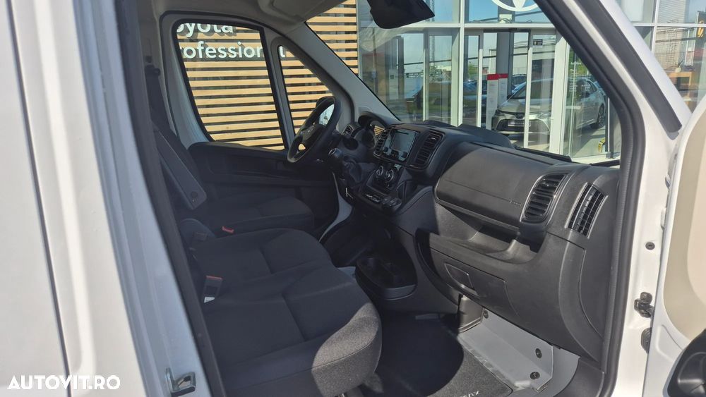 Toyota Proace MAX - 12