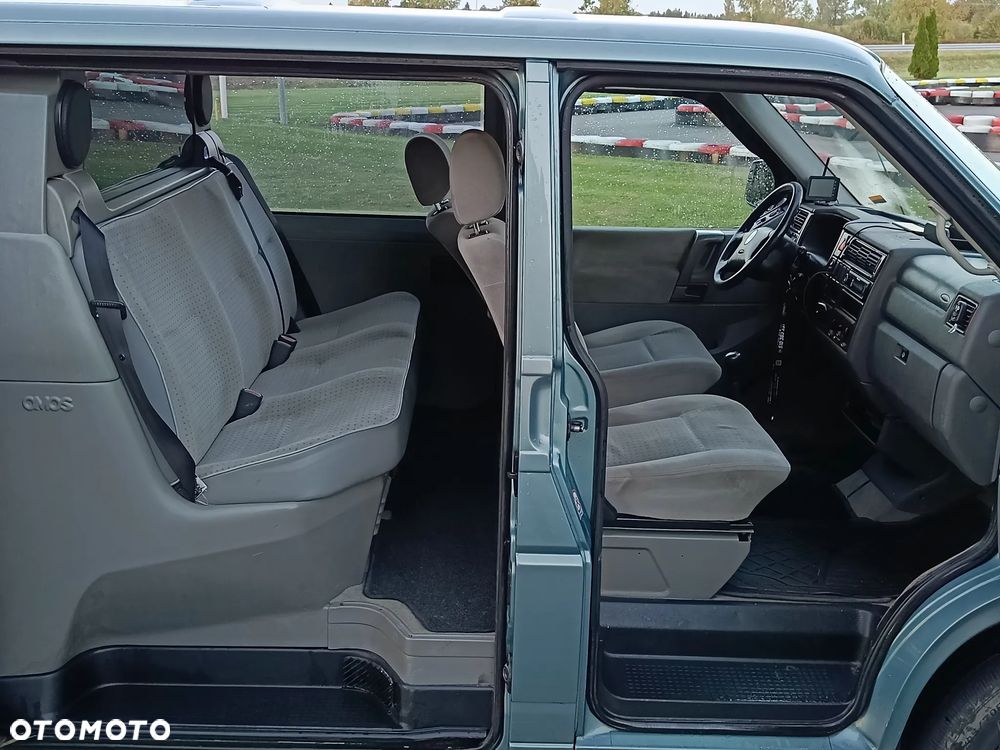 Volkswagen Transporter - 18