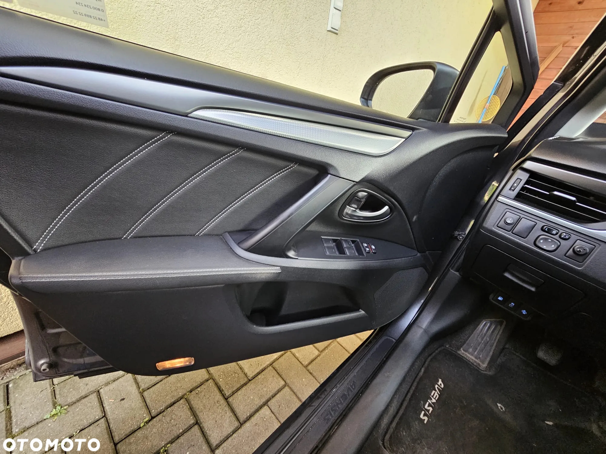 Toyota Avensis 1.8 Prestige - 9