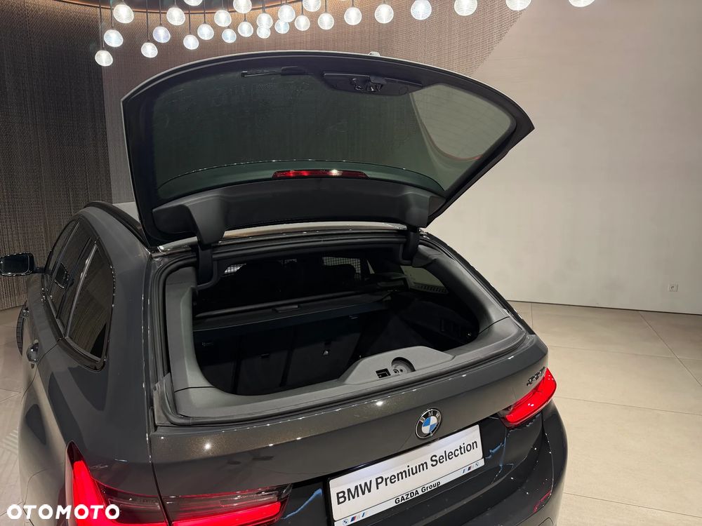 BMW Seria 3 320i M Sport sport - 23