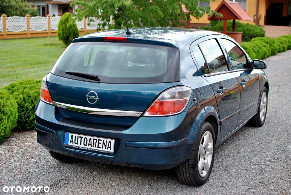 Opel Astra 1.6 Enjoy - 11