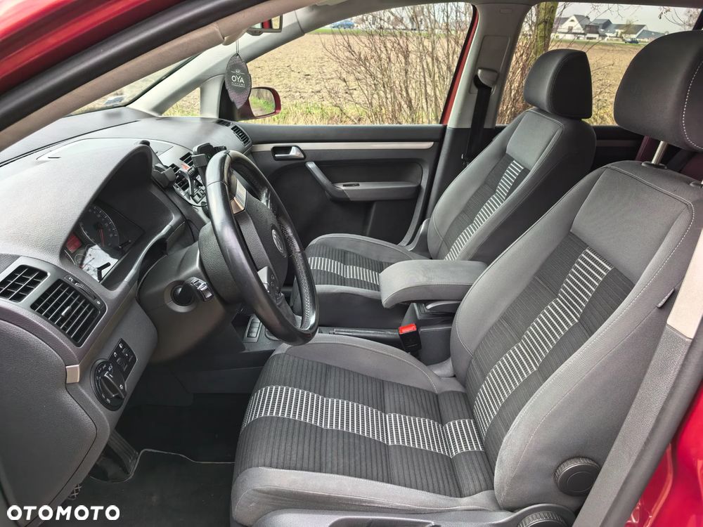 Volkswagen Touran 2.0 TDI DPF United - 7