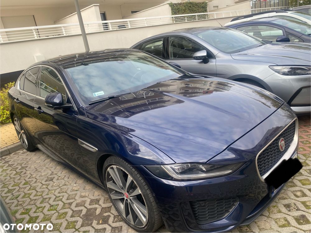 Jaguar XE - 2