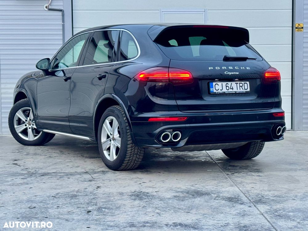 Porsche Cayenne Diesel Platinum Edition - 4