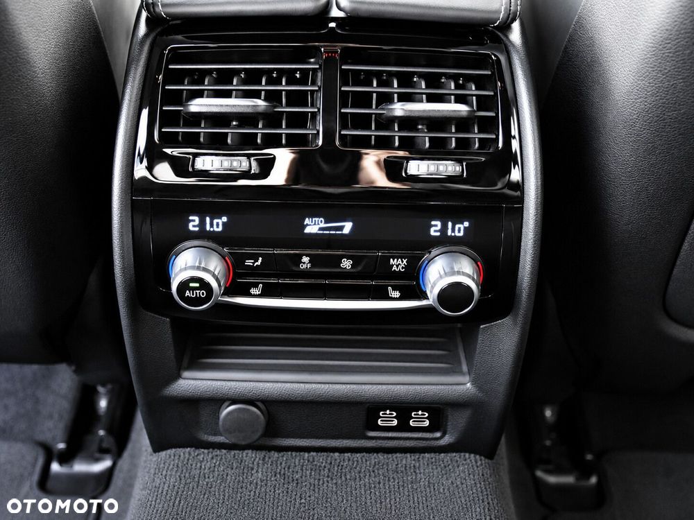 BMW Seria 5 540d xDrive mHEV M Sport sport - 29