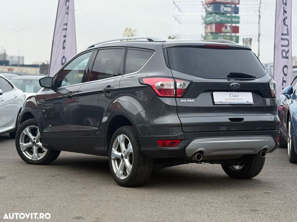 Ford Kuga - 10
