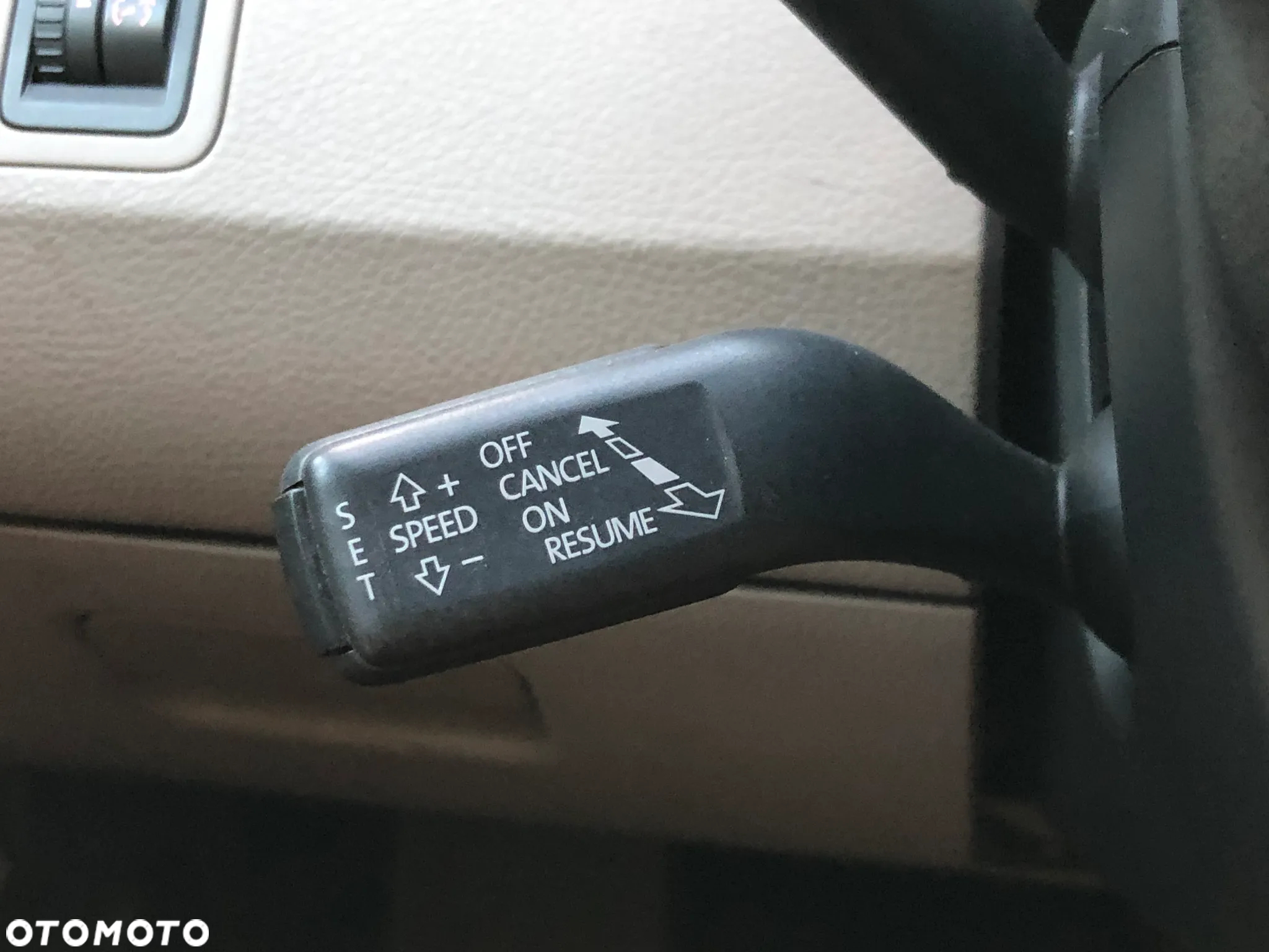 Volkswagen Passat Variant 2.0 TDI DPF DSG Highline - 28
