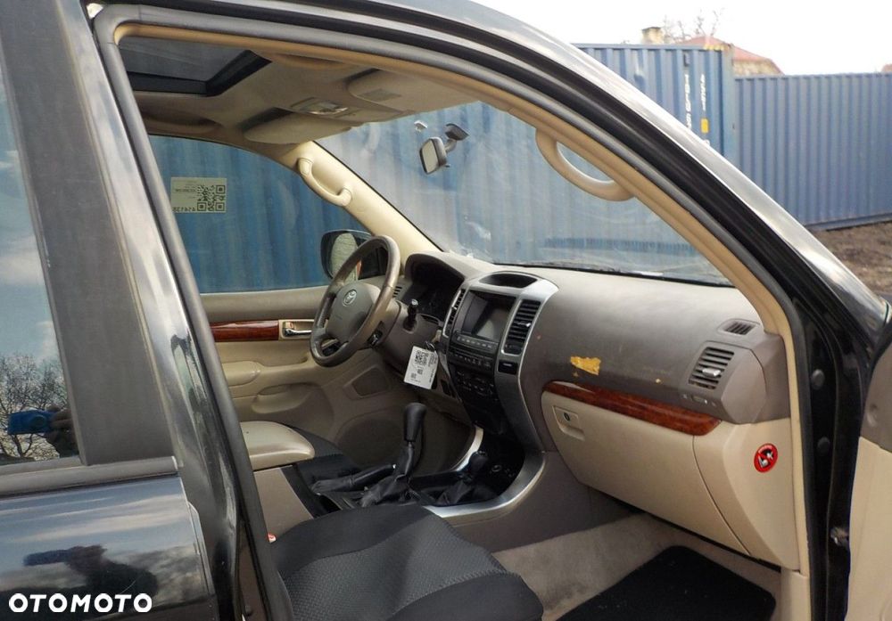 Toyota Land Cruiser - 21