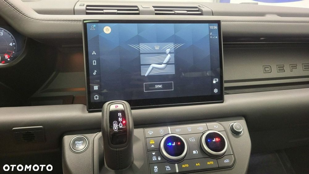 Land Rover Defender - 24