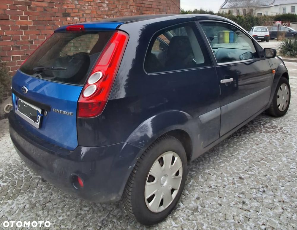 Ford Fiesta - 2