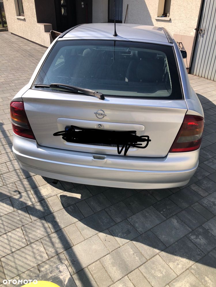 Opel Astra 1.6 GL / Club - 2