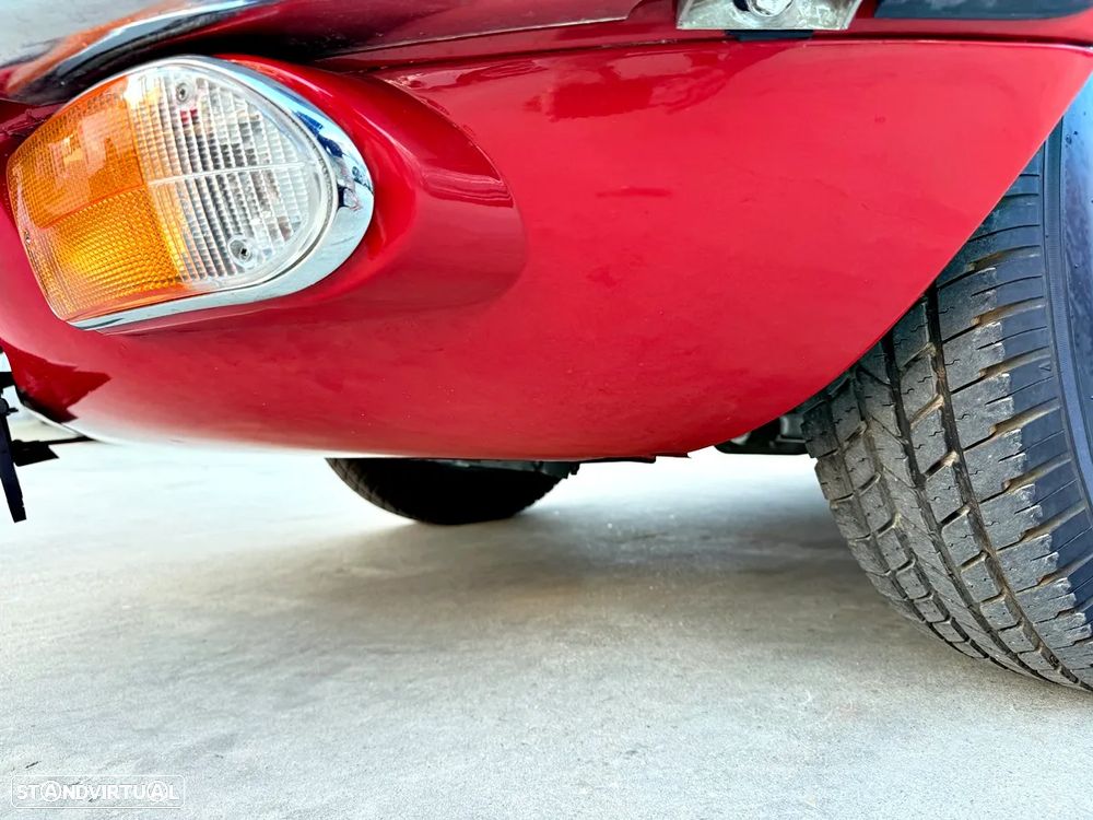 Jaguar E-Type - 60