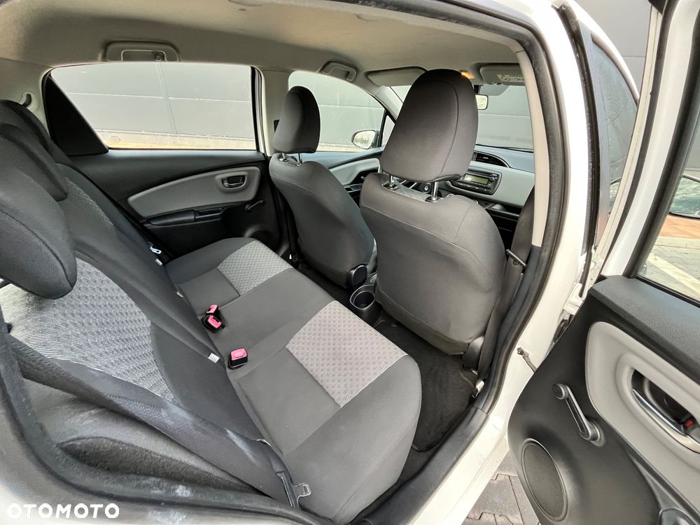 Toyota Yaris - 14